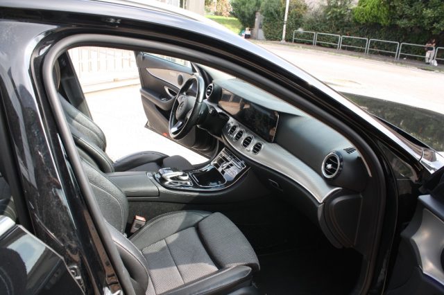 MERCEDES-BENZ E 220 usata, con Filtro antiparticolato