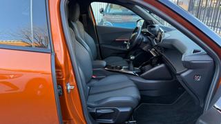 PEUGEOT 2008 usata, con Park Distance Control