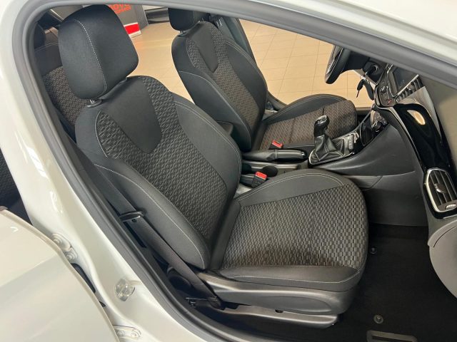 OPEL Astra usata, con Bluetooth