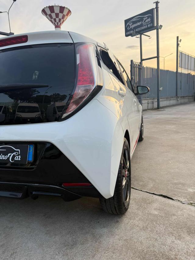 TOYOTA Aygo usata, con Autoradio