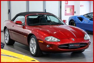 JAGUAR XK8 usata, con Airbag