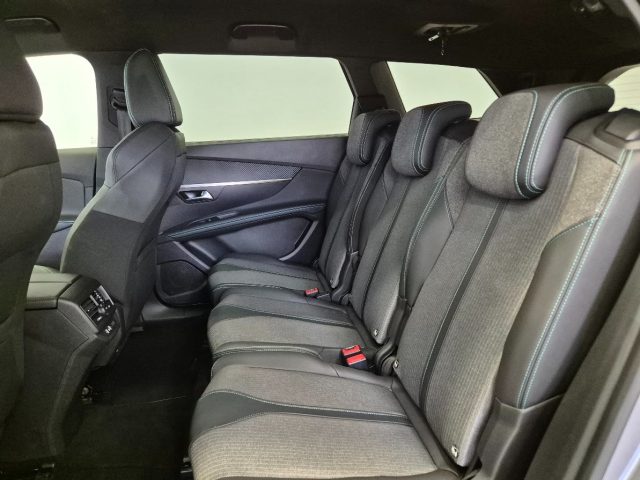 PEUGEOT 5008 usata, con Servosterzo