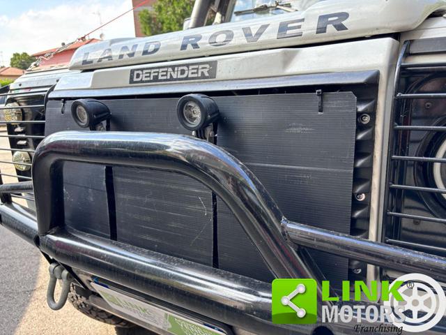 LAND ROVER Defender usata 29