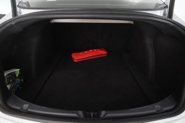 TESLA Model 3 usata 12