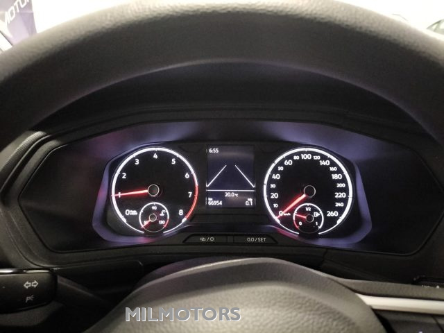 VOLKSWAGEN T-Cross usata 12
