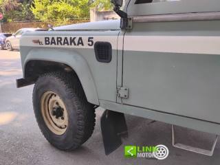 LAND ROVER Defender usata 2