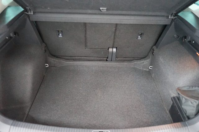 VOLKSWAGEN Tiguan usata, con Luci diurne