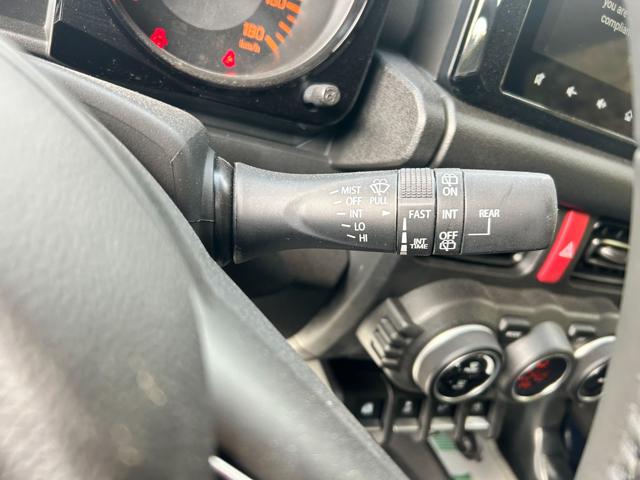 SUZUKI Jimny usata, con Volante in pelle