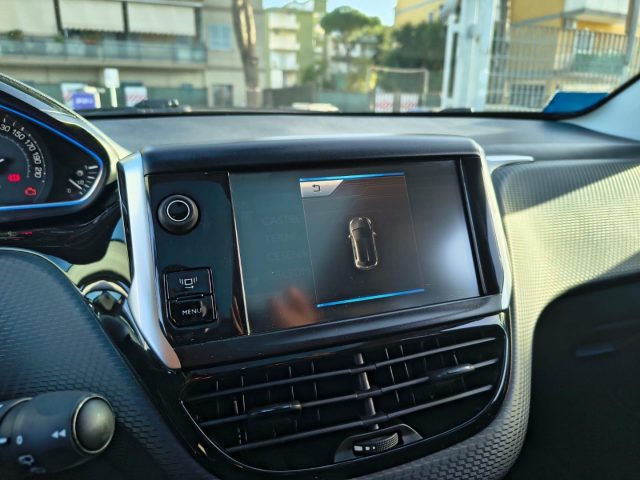 PEUGEOT 2008 usata, con Controllo automatico clima