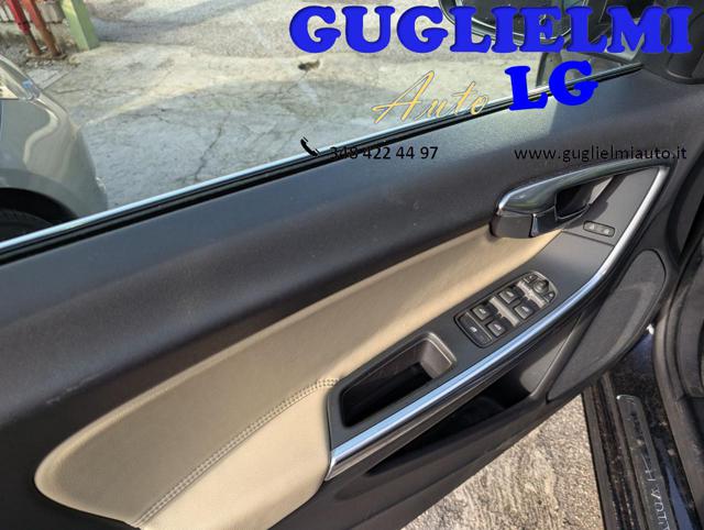 VOLVO V60 usata, con Fari Xenon