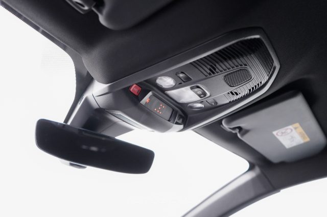 PEUGEOT 5008 usata, con Volante multifunzione