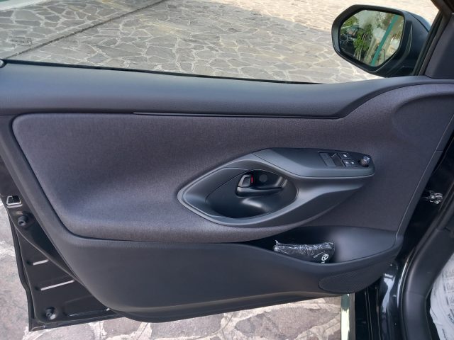 MAZDA 2 usata, con Climatizzatore