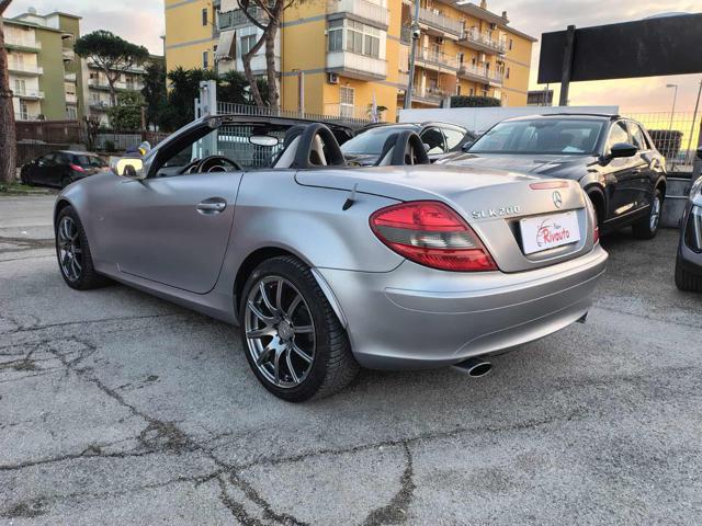 MERCEDES-BENZ SLK 200 usata, con Alzacristalli elettrici