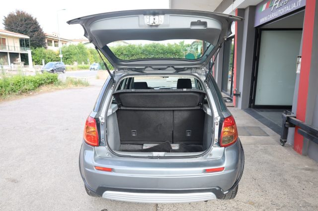 SUZUKI SX4 usata, con Climatizzatore