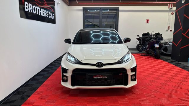 TOYOTA Yaris usata, con Airbag laterali