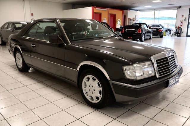 MERCEDES-BENZ E 300 usata, con Chiusura centralizzata