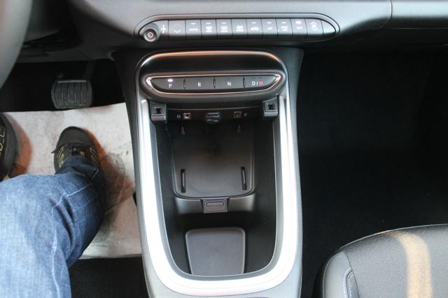 JEEP Avenger usata, con USB