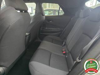 TOYOTA C-HR usata, con Fari LED