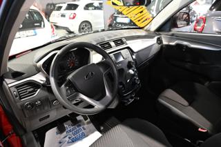 MAHINDRA KUV100 usata, con Controllo trazione
