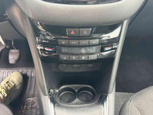PEUGEOT 208 usata, con MP3