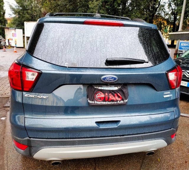 FORD Kuga usata, con Boardcomputer