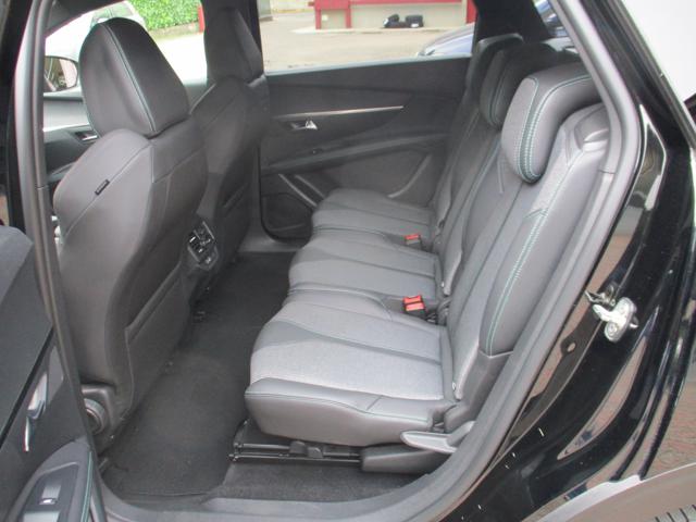 PEUGEOT 5008 usata, con Climatizzatore