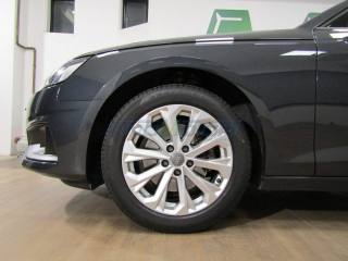 AUDI A4 usata, con Park Distance Control