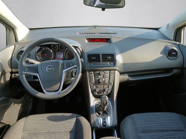 OPEL Meriva usata, con Controllo automatico clima
