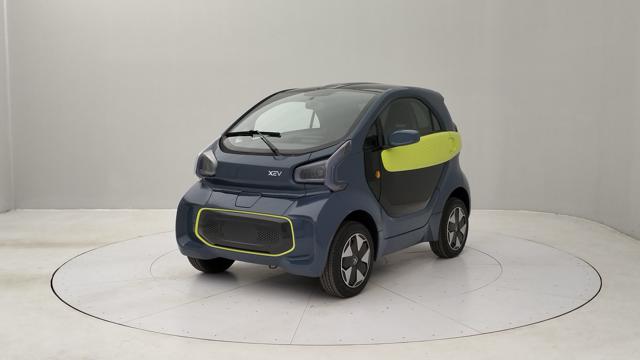 XEV Yoyo usata, con Alzacristalli elettrici