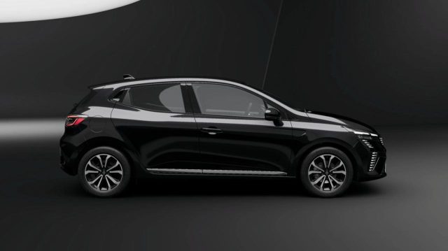 RENAULT Clio usata, con Controllo automatico clima