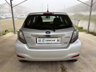 TOYOTA Yaris usata, con Autoradio