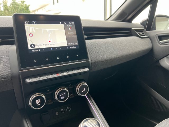 RENAULT Clio usata, con Bluetooth