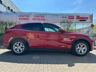 ALFA ROMEO Stelvio usata, con Alzacristalli elettrici