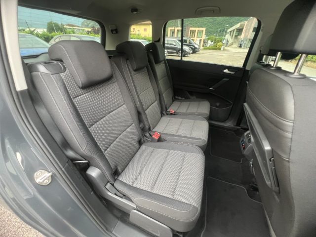 VOLKSWAGEN Touran usata, con Cruise Control