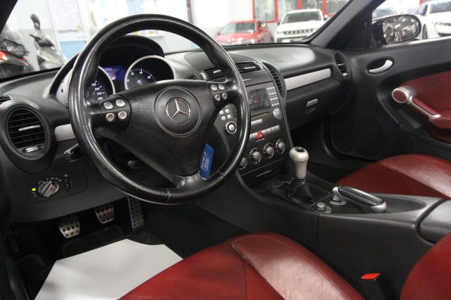 MERCEDES-BENZ SLK 200 usata, con Cerchi in lega