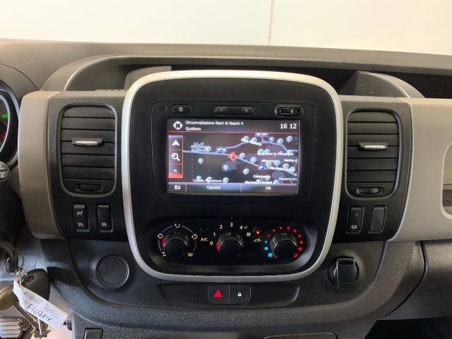 RENAULT Trafic usata, con Touch screen