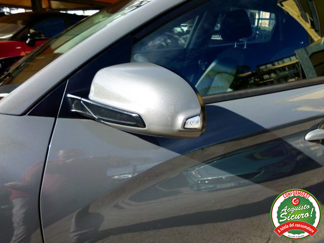 HYUNDAI Kona usata, con Sensori di parcheggio posteriori