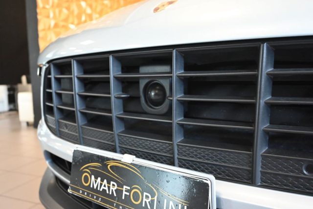 PORSCHE Macan usata 13
