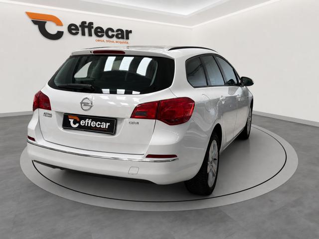 OPEL Astra usata, con Autoradio