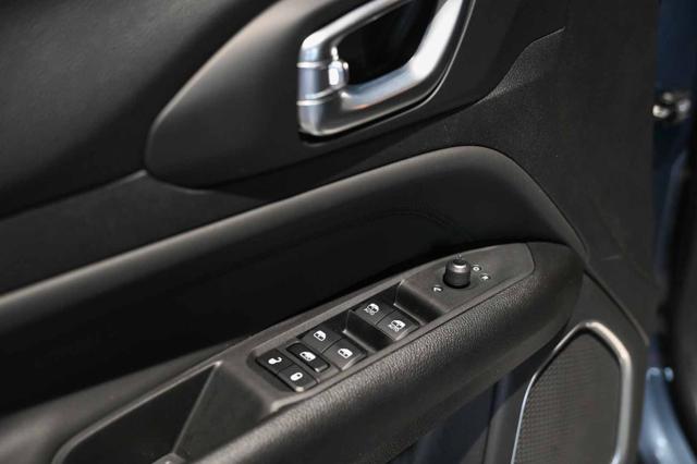 JEEP Compass usata, con Portellone posteriore elettrico