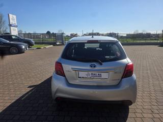 TOYOTA Yaris usata, con Boardcomputer