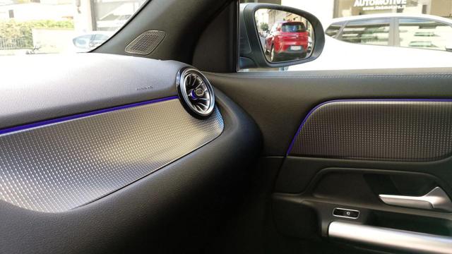 MERCEDES-BENZ EQA usata, con Sedile posteriore sdoppiato