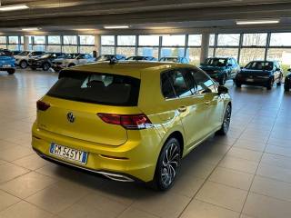 VOLKSWAGEN Golf usata, con Autoradio