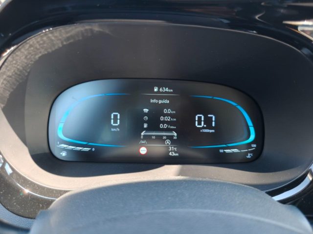HYUNDAI i10 usata, con Specchietti laterali elettrici
