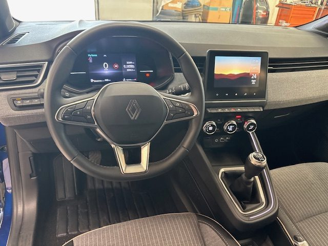 RENAULT Clio usata, con Servosterzo