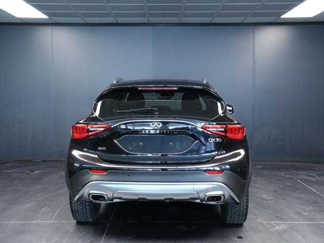 INFINITI QX30 usata, con Airbag Passeggero