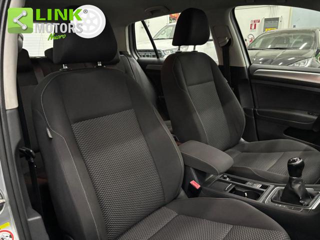 VOLKSWAGEN Golf usata, con Bracciolo