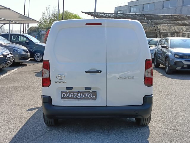 TOYOTA Proace City usata, con Autoradio digitale