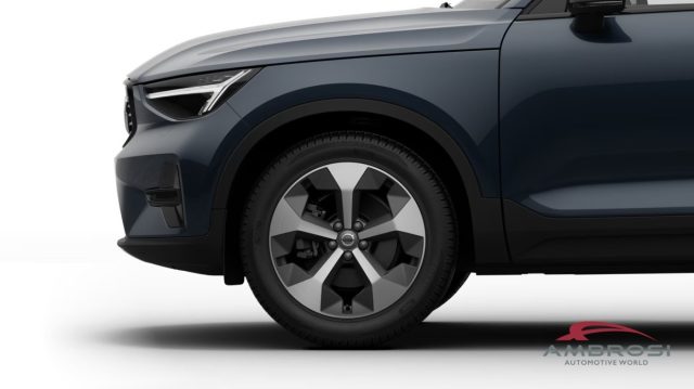 VOLVO XC40 usata 8