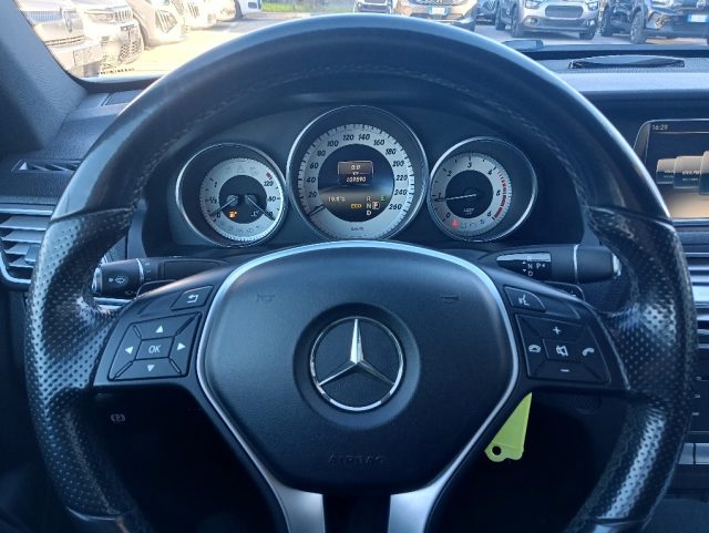 MERCEDES-BENZ E 220 usata, con Autoradio